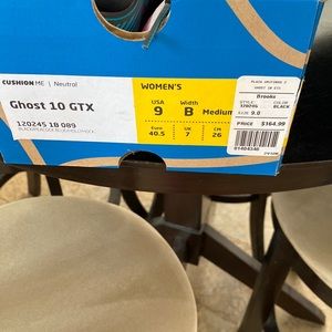 Brooks running shoes Ghost 10 GTX
